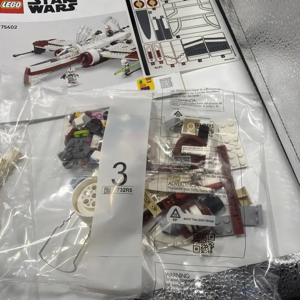 LEGO Star Wars: Revenge of The Sith ARC-170 Starfighter Spaceship,75402 Open Box - Picture 4 of 6